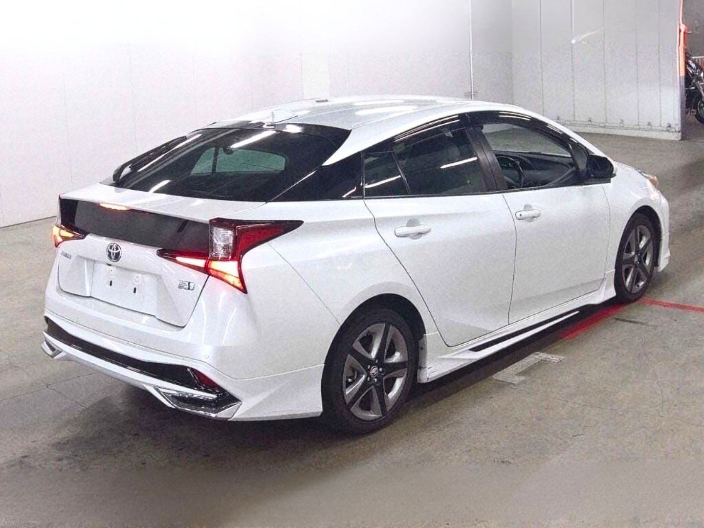 TOYOTA PRIUS S TOURING SELECTION 2021 MODEL PEARL COLOR