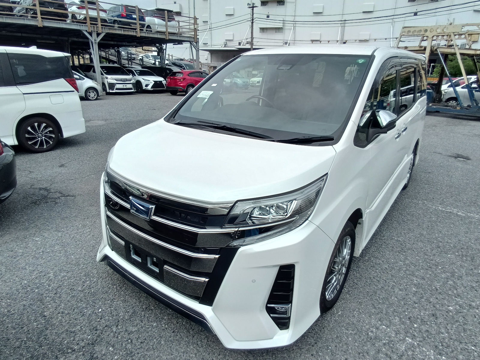 TOYOTA NOAH HYBRID S-Z 2022 MODEL PEARL COLOR