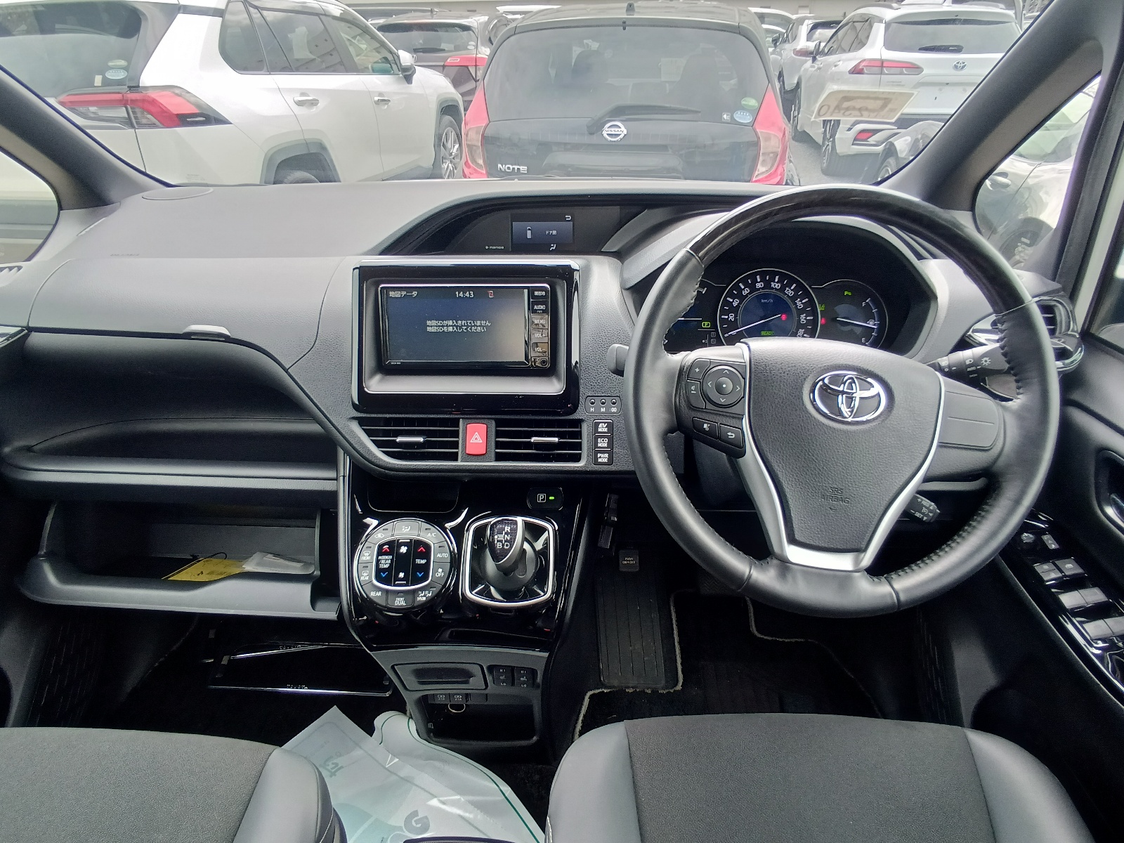 TOYOTA NOAH HYBRID S-Z 2022 MODEL PEARL COLOR
